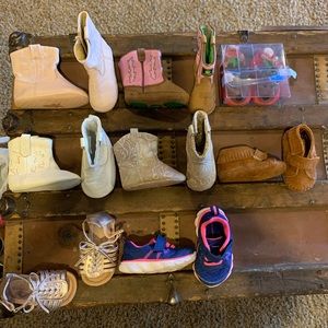 Lot of 8 infant girl size 1-3 shoes